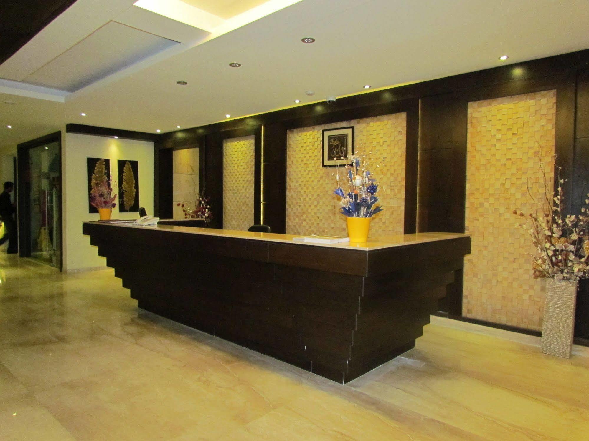 Hotel Pine Spring Wazir Bagh Srīnagar Extérieur photo