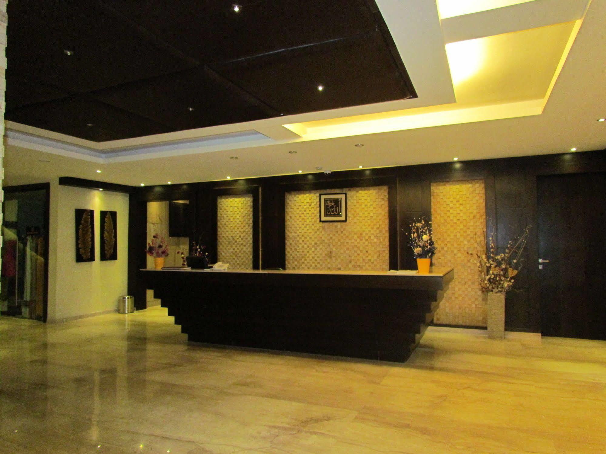 Hotel Pine Spring Wazir Bagh Srīnagar Extérieur photo