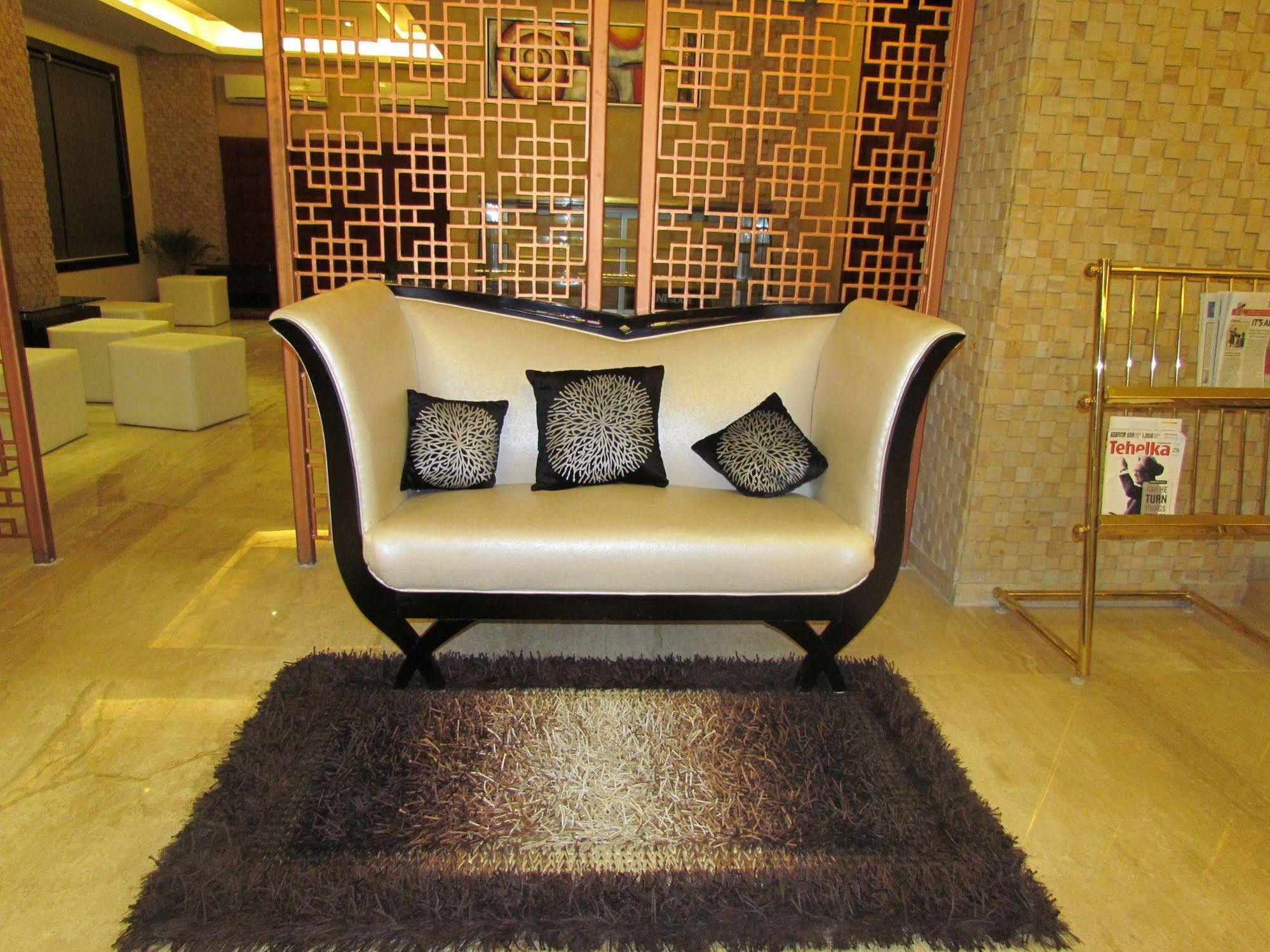 Hotel Pine Spring Wazir Bagh Srīnagar Extérieur photo