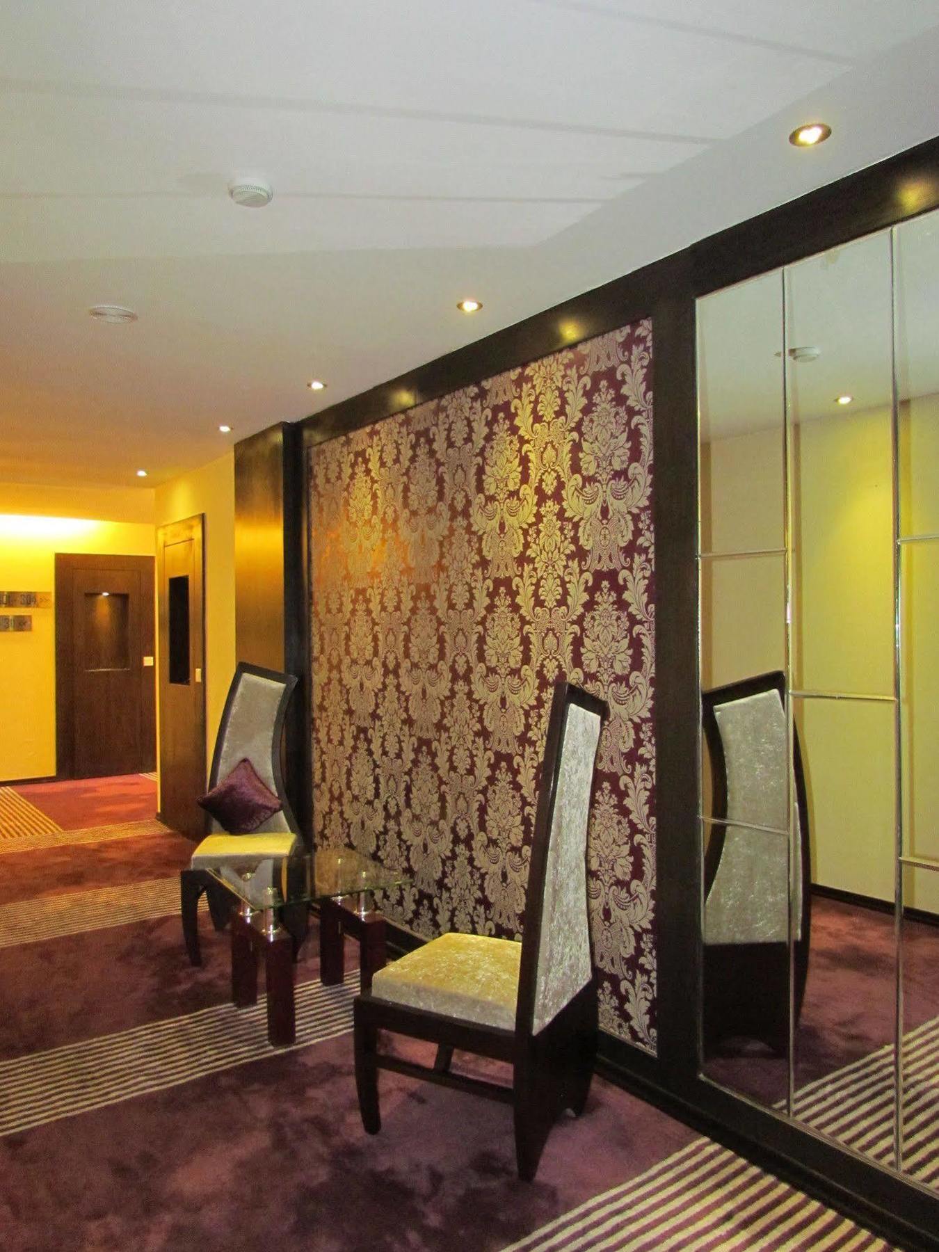 Hotel Pine Spring Wazir Bagh Srīnagar Extérieur photo